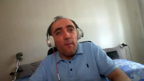bentish online show from May 2026 12:15:01 PM