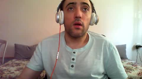 Snapshot of bentish chatting on July 2026 06:47:02 AM bentish online show from July 2026 06:47:02 AM