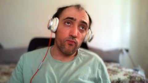 Snapshot of bentish chatting on July 2026 07:59:01 AM bentish online show from July 2026 07:59:01 AM