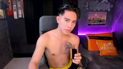 bentlyfuck online show from December 2024 02:27:01 PM