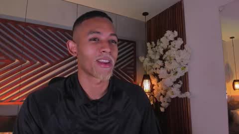 bento_fox online show from October 2025 03:18:01 AM