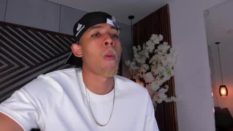 bento_fox online show from December 2025 03:05:01 AM