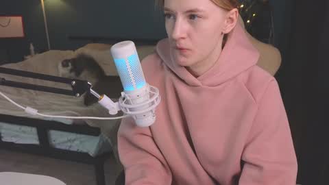 Snapshot of benty_bunny chatting on January 2025 07:24:01 PM Alice online show from January 2025 07:24:01 PM