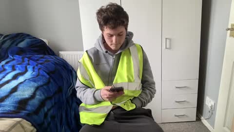 Snapshot of benwardle123 chatting on March 2025 02:37:01 PM READ MY BIO ---  --- READ MY BIO online show from March 2025 02:37:01 PM