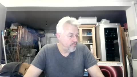 Snapshot of berg_boy chatting on February 2025 05:21:01 PM Martin online show from February 2025 05:21:01 PM