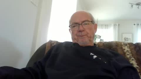 bernard1102 online show from September 2025 12:38:02 PM