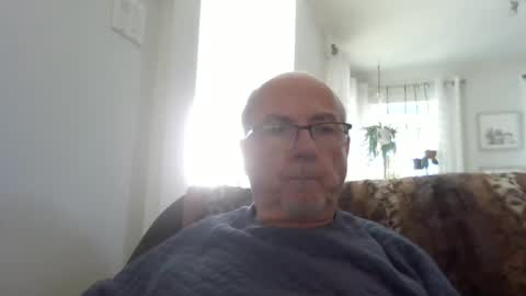 bernard1102 online show from September 2025 01:00:01 PM