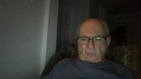 bernard1102 online show from February 2026 01:28:02 AM