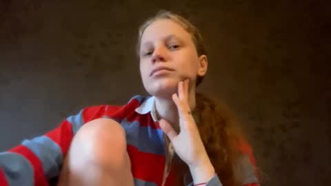 Sophia online show from October 2025 11:43:02 AM