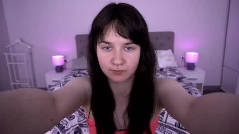 Snapshot of berrydiva chatting on May 2026 01:06:01 PM Violette online show from May 2026 01:06:01 PM