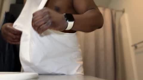 Snapshot of bestkeptsecre_t chatting on February 2025 10:24:01 PM bestkeptsecre t online show from February 2025 10:24:01 PM