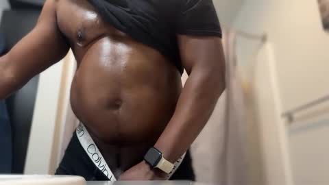 Snapshot of bestkeptsecre_t chatting on February 2025 09:14:01 PM bestkeptsecre t online show from February 2025 09:14:01 PM