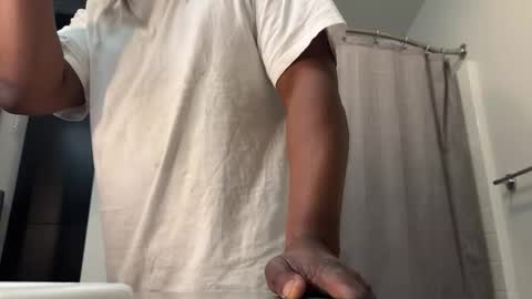 Snapshot of bestkeptsecre_t chatting on February 2025 05:07:01 PM bestkeptsecre t online show from February 2025 05:07:01 PM