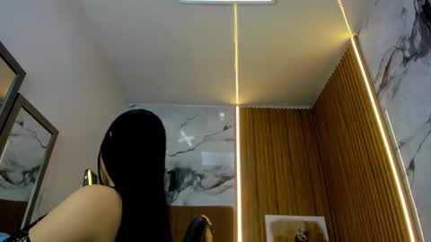 carolina  online show from January 2026 12:11:01 PM