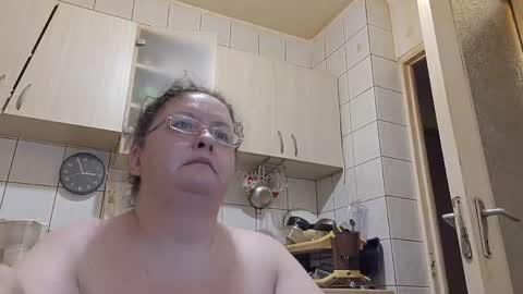 bethnorth online show from May 2026 11:54:02 PM