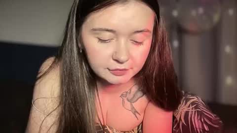 Snapshot of betty_boop_12 chatting on December 2025 01:56:02 AM Betty online show from December 2025 01:56:02 AM