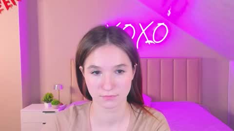 Snapshot of betty_nicolsson chatting on November 2025 09:57:01 PM Eva online show from November 2025 09:57:01 PM