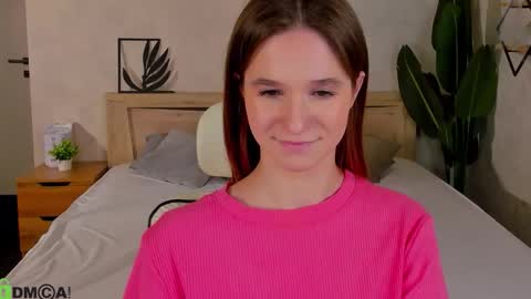 Snapshot of betty_nicolsson chatting on November 2025 10:01:02 AM Eva online show from November 2025 10:01:02 AM