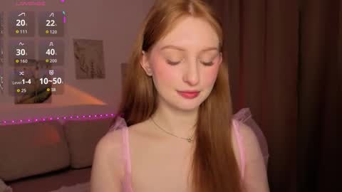 Snapshot of betty_twilight chatting on November 2025 10:42:02 PM bettyyy online show from November 2025 10:42:02 PM