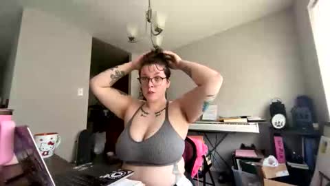 Betty Cake online show from February 2026 09:31:01 PM