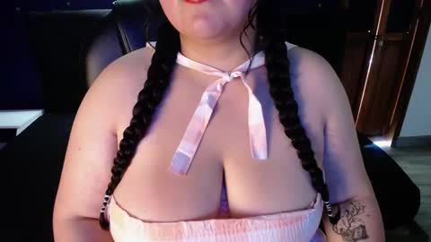 Snapshot of beyota_11 chatting on November 2025 03:03:02 PM beyota online show from November 2025 03:03:02 PM