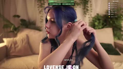 Snapshot of bezuya chatting on December 2025 01:23:01 AM Eliz online show from December 2025 01:23:01 AM