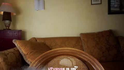 Snapshot of bezuya chatting on June 2026 02:33:01 AM Eliz online show from June 2026 02:33:01 AM