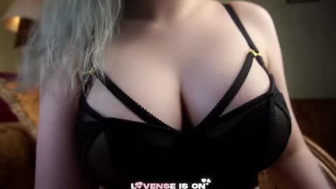 Snapshot of bezuya chatting on July 2026 06:47:02 AM Eliz online show from July 2026 06:47:02 AM