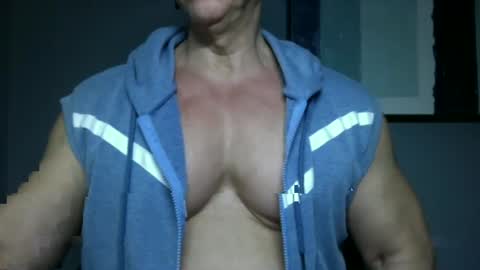 Snapshot of bgdkmuscleguy chatting on January 2025 01:29:01 AM BGDKMUSCLEGUY - SELECTED BY CHATURBATE AS A TOP BROADCASTER FOR 2023 online show from January 2025 01:29:01 AM