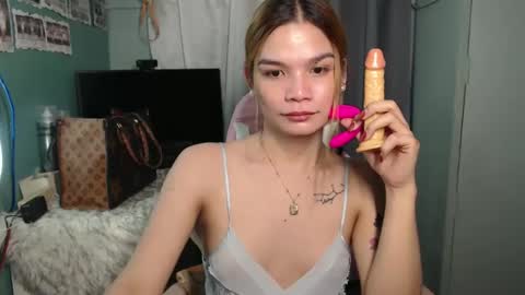 Snapshot of bheefuck52 chatting on March 2025 03:02:02 AM bhee52 online show from March 2025 03:02:02 AM