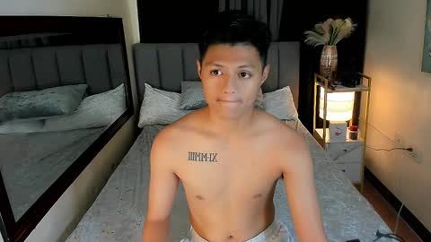 bhillrhey121103 online show from December 2025 11:48:02 AM