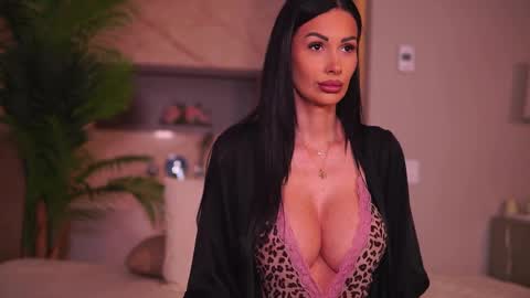 Bianca online show from April 2026 12:50:01 PM