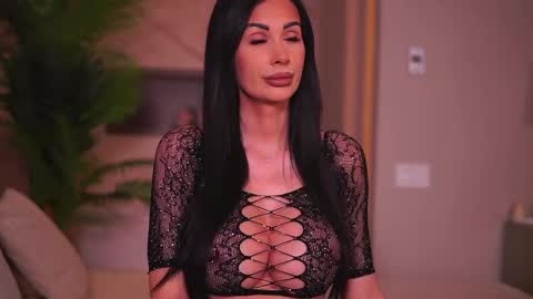 Bianca online show from April 2026 01:11:01 PM