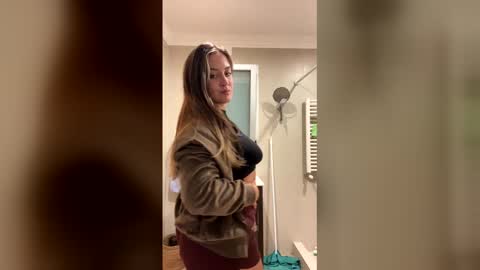 Snapshot of biancadelmar chatting on January 2026 03:12:02 AM Bianca online show from January 2026 03:12:02 AM