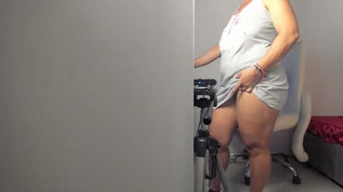 bibiana_js_ online show from October 2025 11:53:02 AM