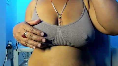 bibiana_js_ online show from February 2026 04:24:02 PM