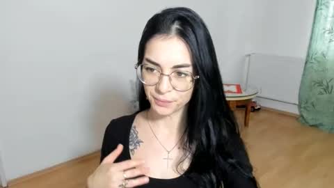 Snapshot of bibitina chatting on January 2025 06:31:02 AM innasugarwild online show from January 2025 06:31:02 AM