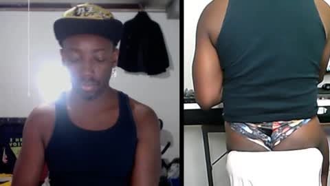 Snapshot of bicepsandfrot chatting on October 2025 10:15:01 PM BicepsandFrot online show from October 2025 10:15:01 PM