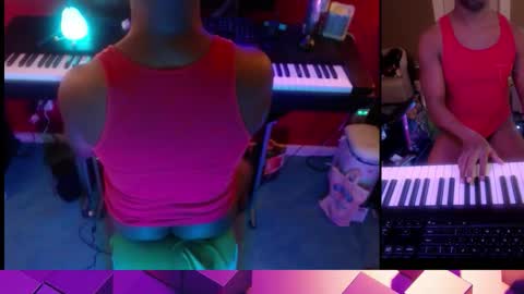 BicepsandFrot online show from February 2026 07:18:01 AM