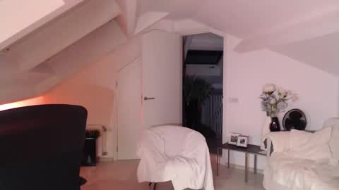 Snapshot of bickel chatting on November 2025 05:50:01 AM Bickel online show from November 2025 05:50:01 AM