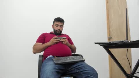 Tommy online show from November 2025 05:37:02 PM