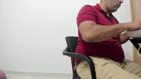 Tommy online show from November 2025 04:42:02 PM