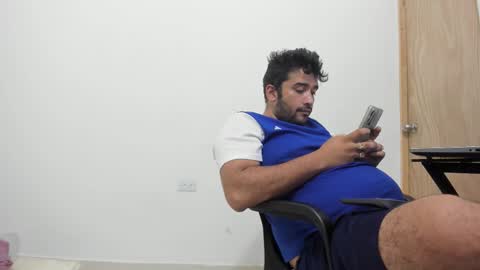 Tommy online show from December 2025 11:32:01 PM