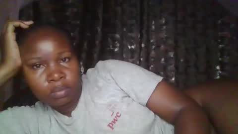 Snapshot of big_diva chatting on November 2025 01:22:01 AM big_diva online show from November 2025 01:22:01 AM