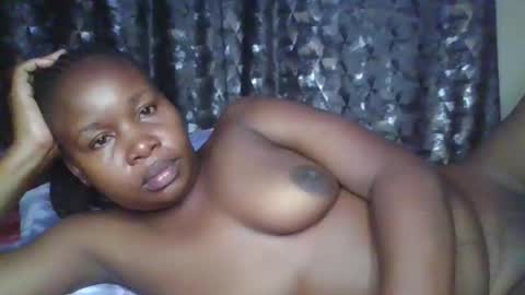 Snapshot of big_diva chatting on December 2025 07:18:01 PM big_diva online show from December 2025 07:18:01 PM