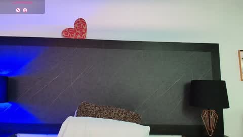 Snapshot of big_tits_in_your_face chatting on January 2025 11:17:02 PM Tell me Sophia  online show from January 2025 11:17:02 PM