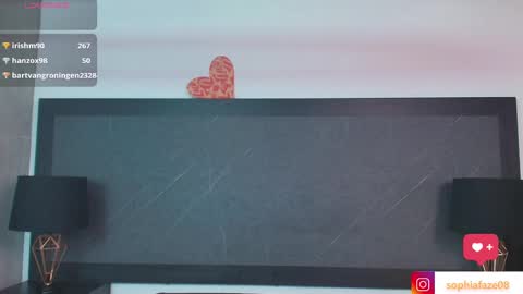 Snapshot of big_tits_in_your_face chatting on March 2025 04:52:02 AM Tell me Sophia  online show from March 2025 04:52:02 AM