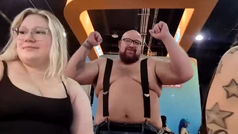 BigBear4Cuddles online show from April 2026 10:58:01 PM