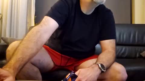 Snapshot of bigbibear88 chatting on February 2025 09:59:01 PM bigbibear88 online show from February 2025 09:59:01 PM