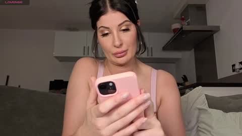 Kandice Kloss insta kandiceklossofficial online show from December 2025 11:21:01 PM